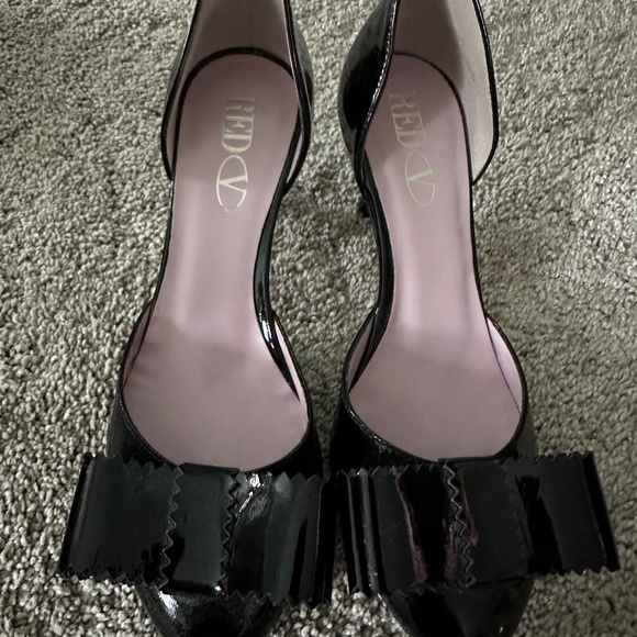 RED Valentino Shoes - Like New Red Valentino Kitten Heels Suze 6